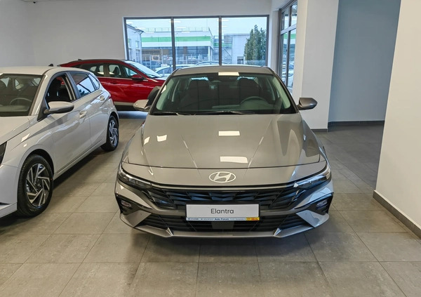 Hyundai Elantra cena 109000 przebieg: 10, rok produkcji 2023 z Zielona Góra małe 277
